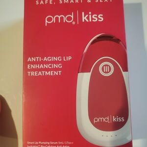 pmd kiss Anti-Aging Lip Enhancing Treatment - Red
